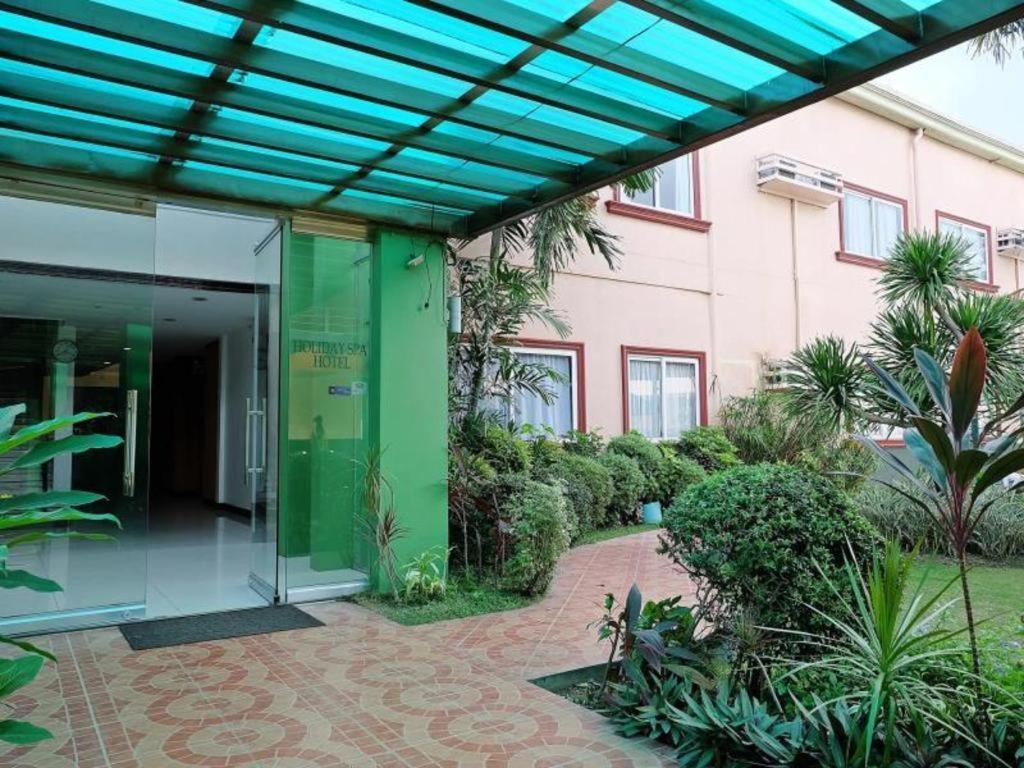 Holiday Spa Hotel Cebu Exterior foto